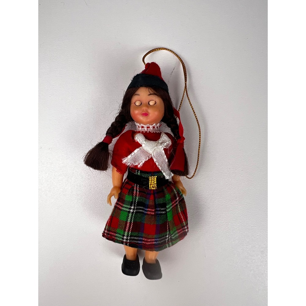 Vintage Scottish Miniature‎ International Sleeping Eye doll 4"